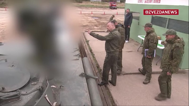 Неизвестные комплексы активной защиты от дронов на БМП-3 и бронеавтомобиле «Патруль» 6х6, продемонстрированные замминистру обороны России…