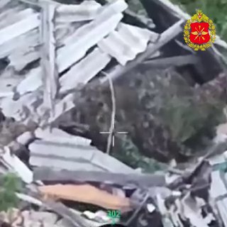 Плохая крыша: операторы ударных дронов «Южной» группировки войск уничтожили пункт управления БПЛА в Семёновке…