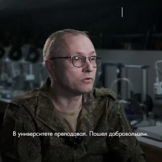 У инженера ТЭЧ Андрея Марасинского — восемь лет преподавательского стажа, в том числе шесть лет в политехе, где он писал диссертацию